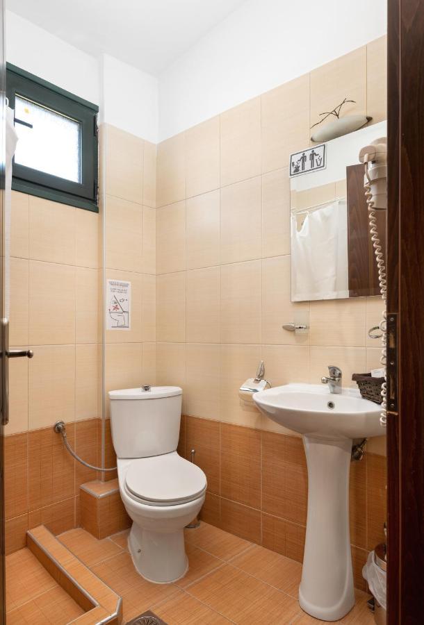 Limnaio Hotel Khrisokhórafa Kültér fotó