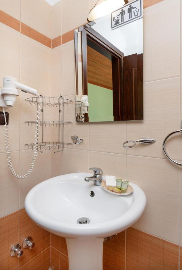 Limnaio Hotel Khrisokhórafa Kültér fotó